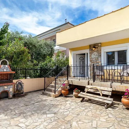 Apartmán Archagelos House *